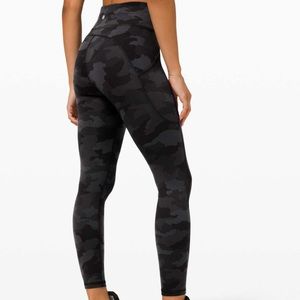 lululemon Invigorate HR Tight 25" in 
Heritage365 Camo Deep Coal Multi size8 NWT
